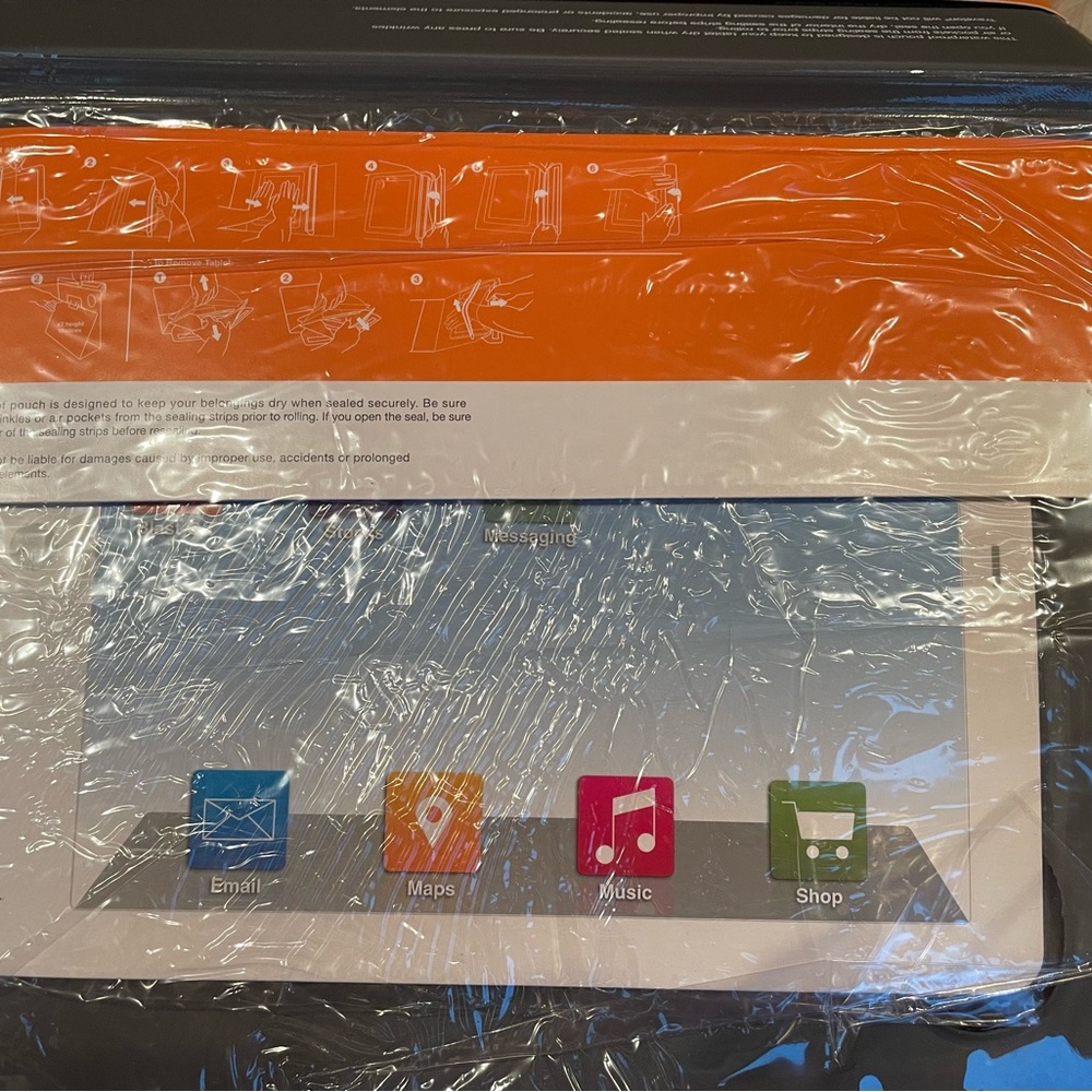 WATERPROOF TABLET PORTFOLIO - Picture 4 of 4